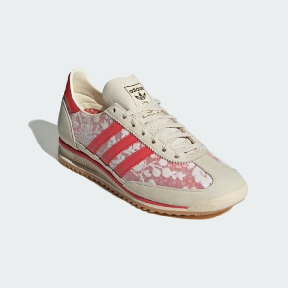 NWT Adidas Liberty London Sneakers Scarlet Red Lace - Women's 11 - Picture 1 of 12